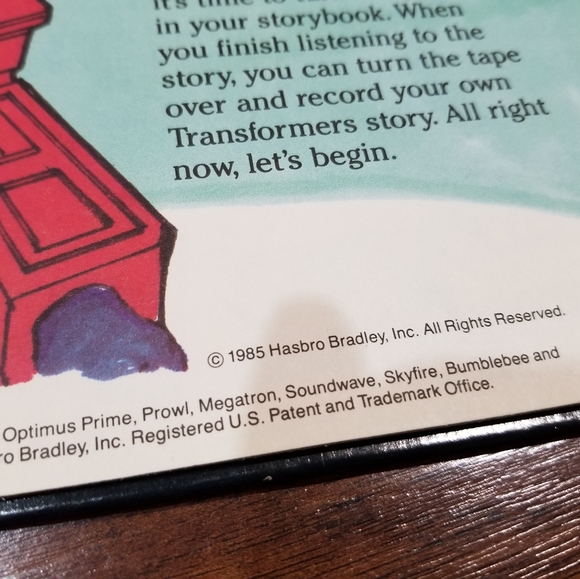 Vintage 1985 Transformers book - Picture 6 of 8